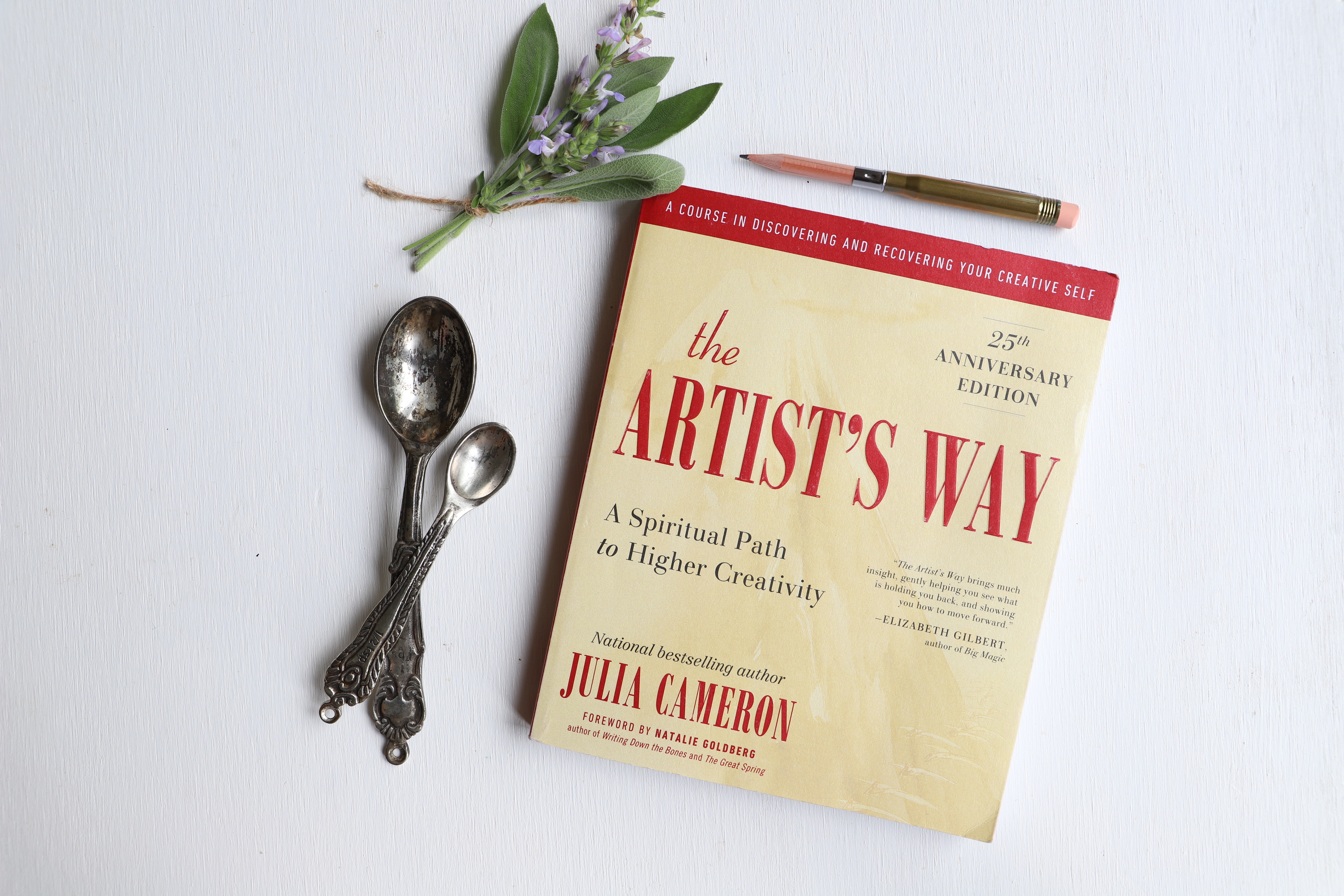 The Artist's Way : A Course in Discovering and Recovering Your